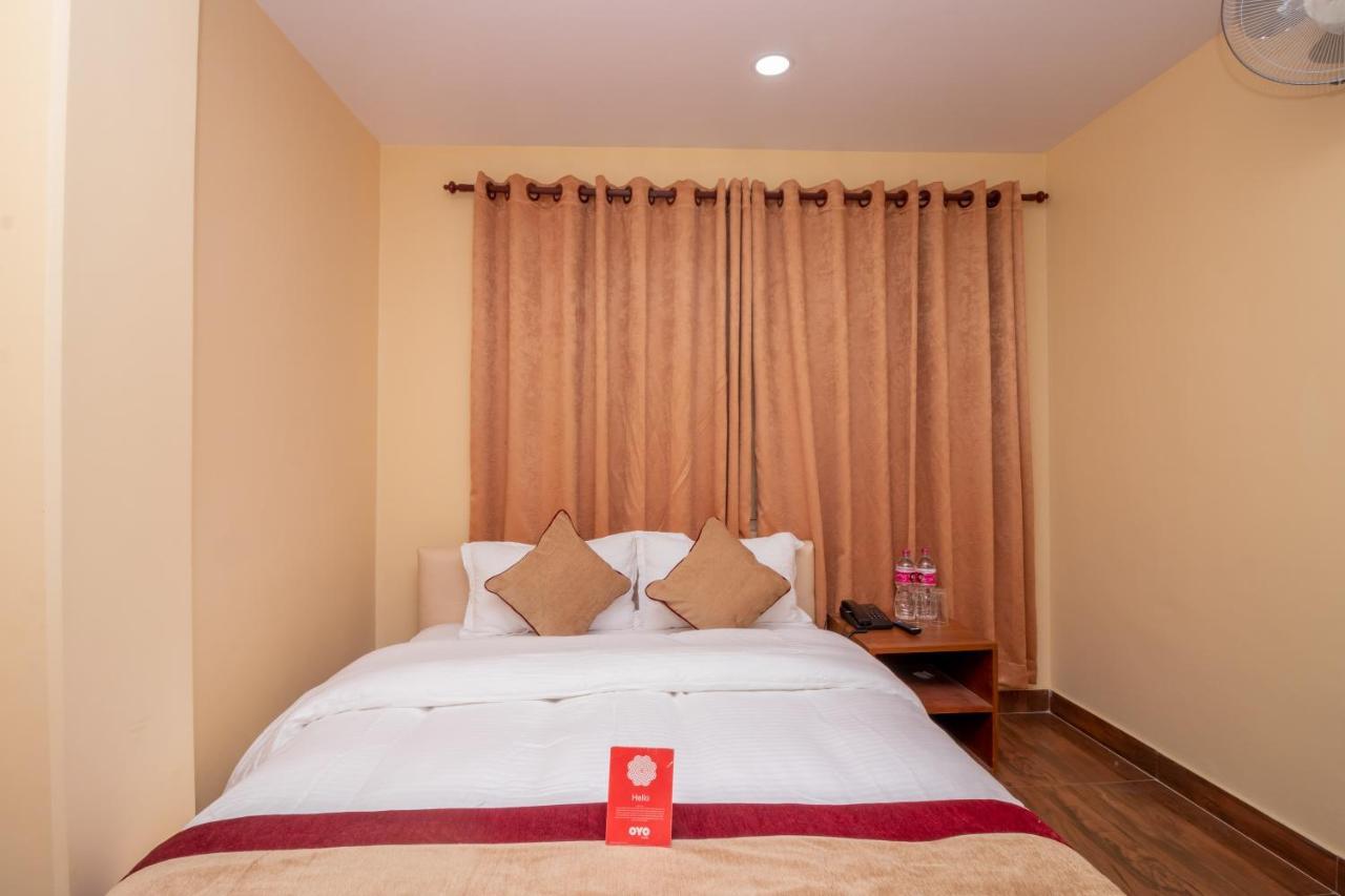Oyo 253 Hotel Pinnacle Pokhara Ngoại thất bức ảnh