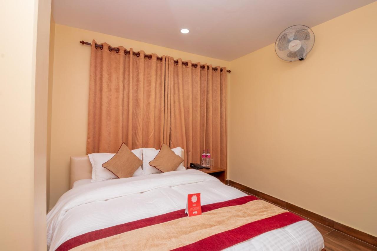 Oyo 253 Hotel Pinnacle Pokhara Ngoại thất bức ảnh